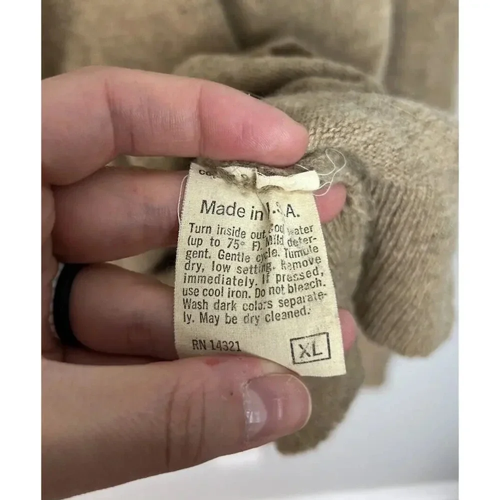 Vintage Puritan 100% Two Ply Lambswool Tan V-Neck Sweater Size XL Men’s